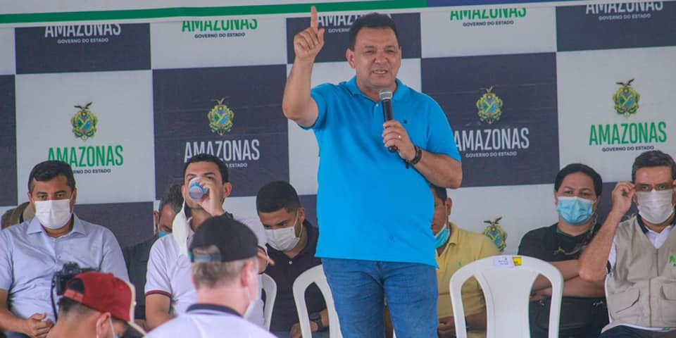 Em visita ao Baixo Amazonas Tony Medeiros mostra o que fez e o que pretende fazer pela população do interior