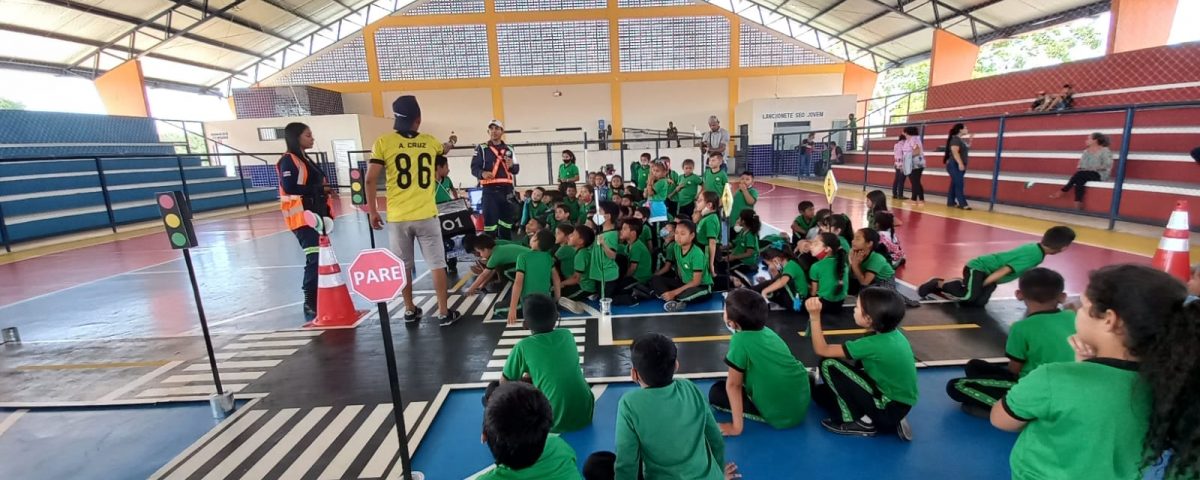 Semana Nacional do Trânsito: EMTT realiza palestra de conscientização nas escolas