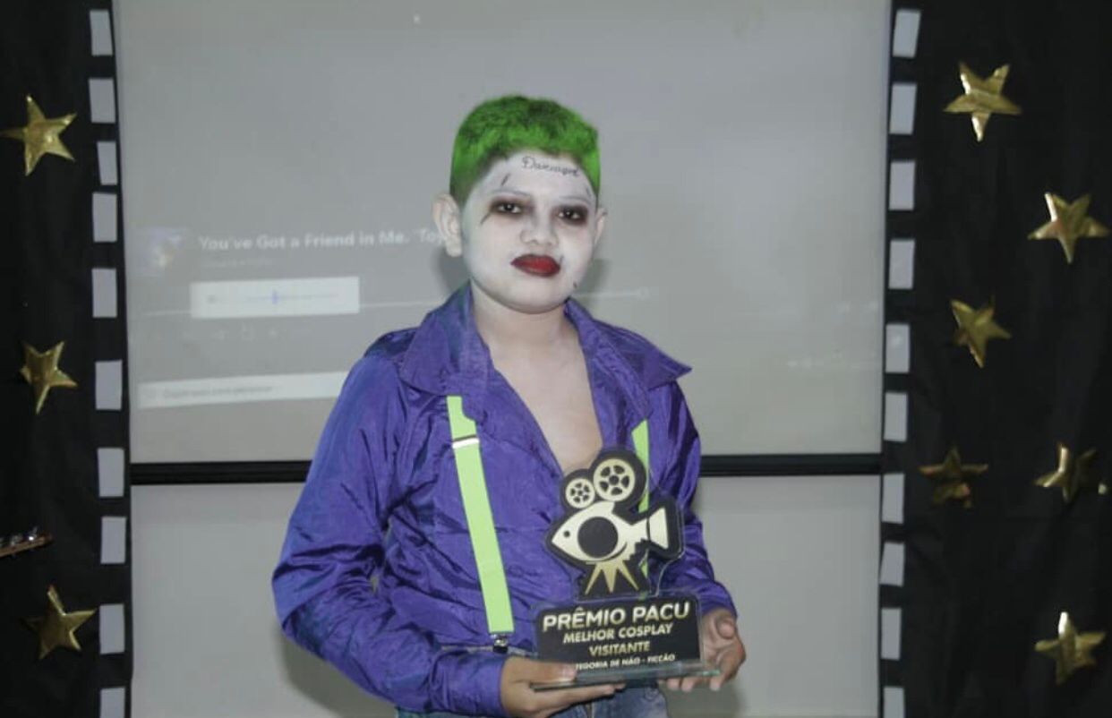 Festival de cinema promove disputa de melhor cosplay em Parintins