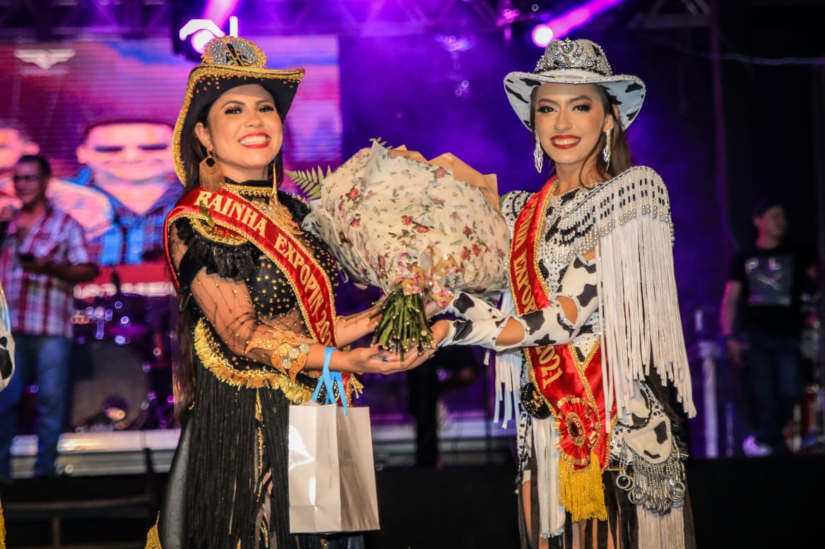 Erika Pontes é a nova rainha da Expopin e ganha bolsa de estudos integral