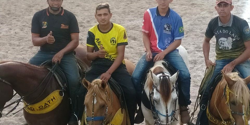 Vaqueiro de 16 anos é campeão da Prova do Laço da 36ª Expopin