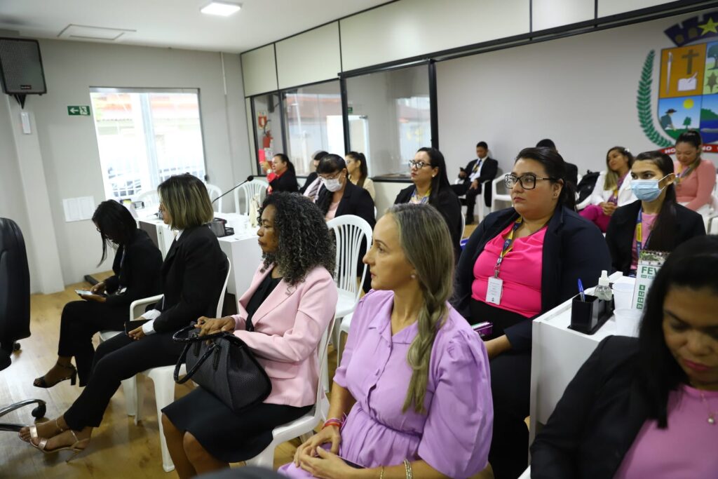 Márcia Baranda preside sessão especial pelo Dia Internacional da Mulher